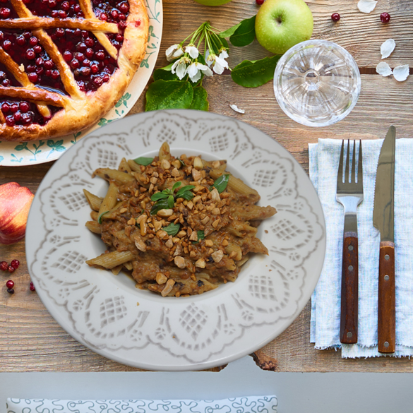 Penne con Sugo di Melanzane